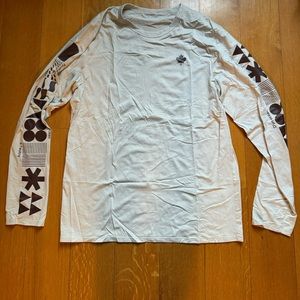 Lululemon Men’s Fundamental Team Canada LS Tee